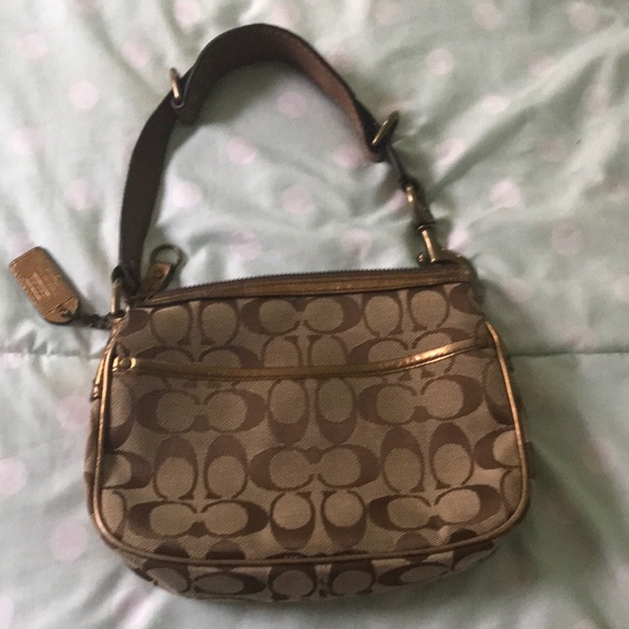 Coach Handbag - Picture 2 of 2
